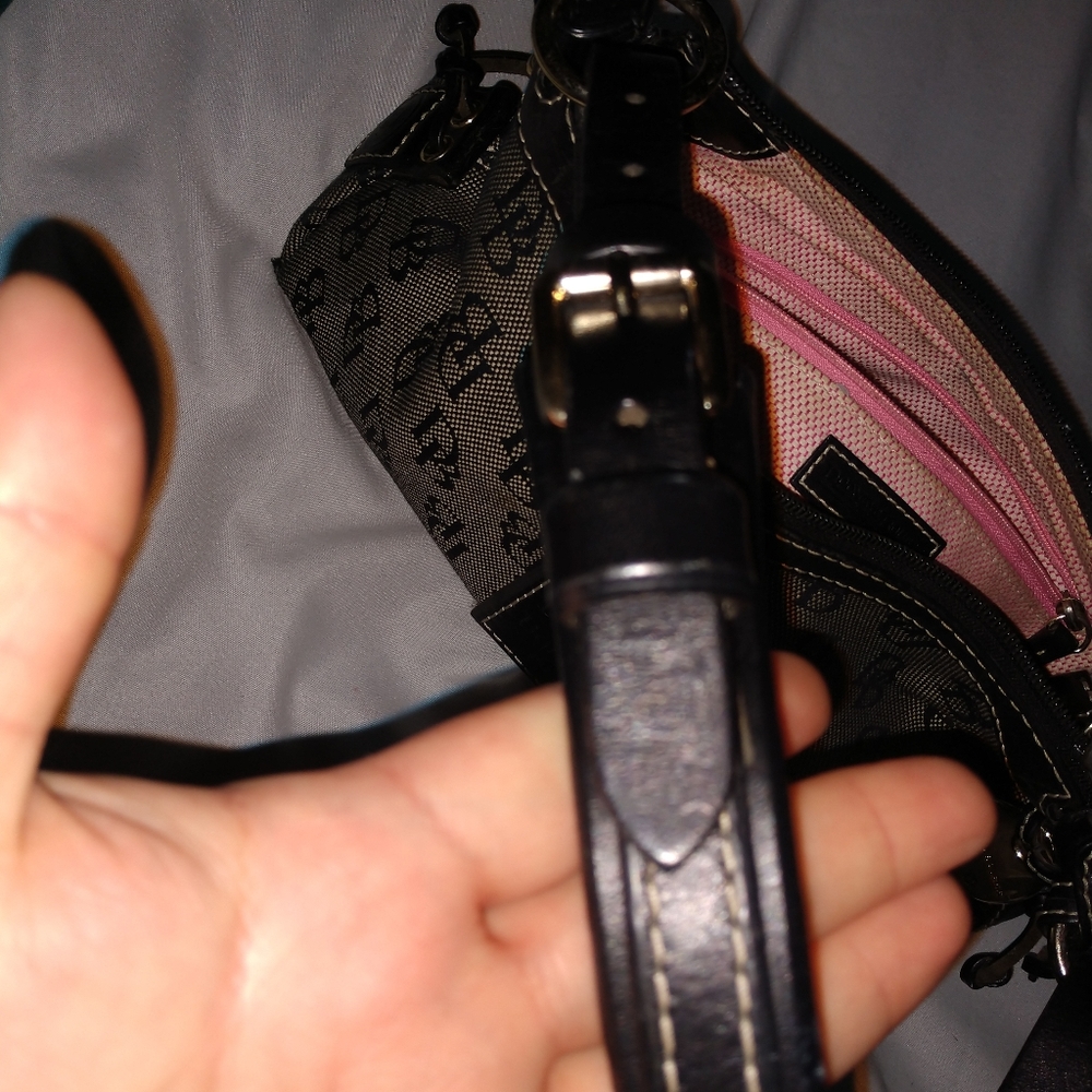 Dooney&bourke - Picture 4 of 8